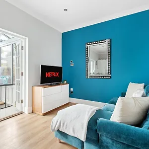 https://spacious-2-bedroom-apartment-in-park-estate.hotelsin-nottingham.com